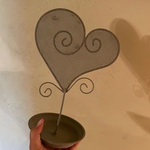 heart shaped earring holder